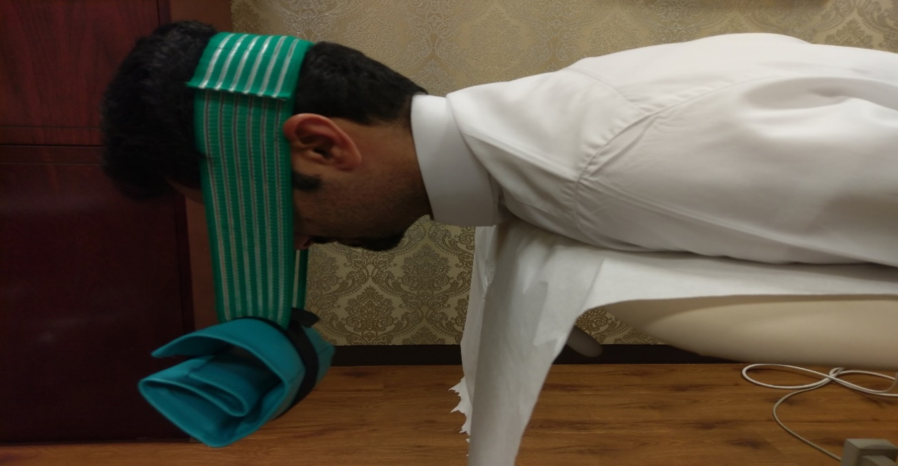 Participant position for the neck extensor muscle endurance
test.